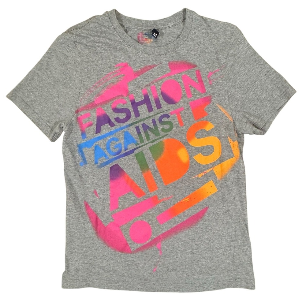 H&M‎ Y2K Fashion Against Aids Gray Graffiti Graphic Short Sleeve Tee Size M